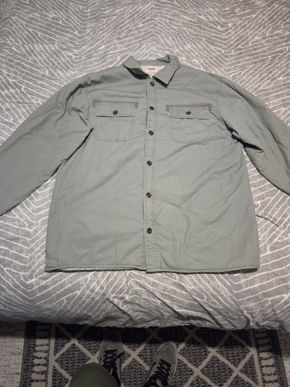 LEVIS Mens XL Khaki fleece Lined  Button Down Shacket Shirt Thick Heavyweight